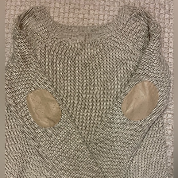 Gold metallic sweater with elbow pads - Picture 3 of 5